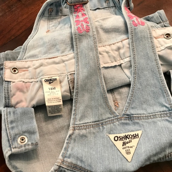 Girls OshKosh Shortalls - sz 18 mos. - Picture 4 of 7